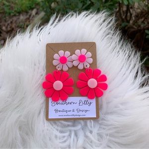 Pink Groovy Retro Flower Earrings